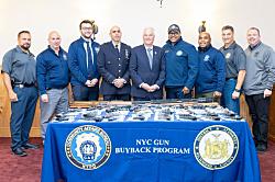 Без вопросов, деньги за оружие