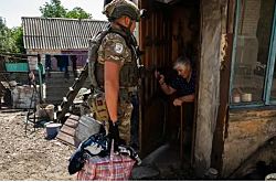 Власти Украины объявили эвакуацию 40 деревень возле Купянска