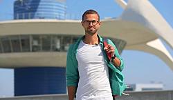 На фронте в Украине погиб режиссер «Орла и решки» Василий Хомко, служивший в ВСУ. 