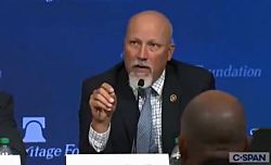 ФБР опровергает разоблачение Такера Томаса Крукса