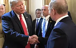 Путин использует Трампа для достижения целей в Украине — NYT