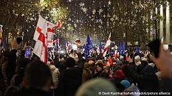 В Тбилиси прошла масштабная акция протеста, собравшая тысячи человек