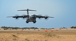 Как и зачем Люфтваффе посадил на пляже грузовой самолет массой почти 80 тонн, и какие из этого возможности вытекают