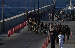 У берегов Крита обнаружены 18 погибших на дрейфующей лодке