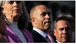 Демократы обратились в полицию Капитолия из-за поста Трампа