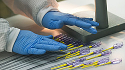 Власти решили оставить россиян без импортных катетеров и стентов