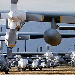  ДЕВИС-МОНТЕН