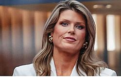 Бывшая участница конкурса красоты «Мисс Колорадо», не имеющая опыта работы в области уголовного права, была признана судьей незаконно исполняющей обязанности федерального прокурора США по Восточному округу Вирджинии.