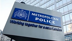 В Британии арестованы трое по подозрению в шпионаже на Россию