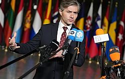 Министры стран НАТО комментируют переговоры в Москве: "Европа должна усилить давление на Россию"