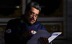   Мадуро  просил сохранить $200 млн в обмен на отставку