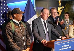 Совместное финансирование от президента боро Staten Island Фосселлы и мэра Адамса