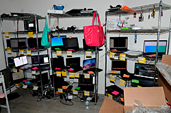 Враг хитер и коварен!