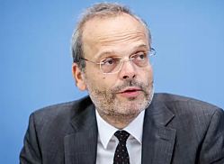 ФРГ - против отказа поставлять оружие Израилю