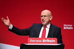 Британия готова к "военным вариантам" против российского шпионского корабля – Хили