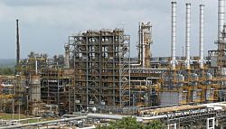 Экспорт российской нефти в Индию рухнул до минимума с 2022 года