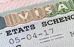 Еврокомиссия запретила выдачу многократных виз россиянам