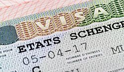 Еврокомиссия готовит новые меры по визам для россиян