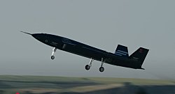 С украинским двигателем: Baykar первым в мире запускает серийное производство реактивного БПЛА Kizilelma