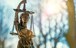 Украина выиграла $6,9 млрд в международных арбитражах: Зеленский анонсировал дальнейшие действия