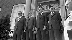 Пятьдесят лет Хельсинскому акту: договор о правах человека, который не защитил ни права, ни человека