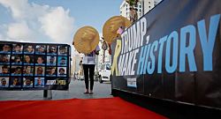 На опубликованном радикальной исламистской группировкой видео запечатлены, как утверждается, два заложника, остающиеся в конце августа в живых в городе Газа.