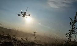  Нефтеперерабатывающий завод под Краснодаром вновь подвергся атаке дронов. На предприятии возник пожар.