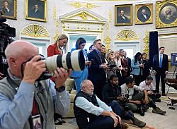 Опасность для свободы прессы и демократии 