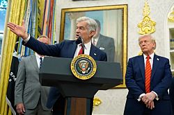 Белый дом понимает, что ему необходимо принять меры по обеспечению доступности здравоохранения. Вот что обсуждается.