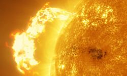  Мощнейший   выброс массы в сторону Земли зафиксирован на Солнце